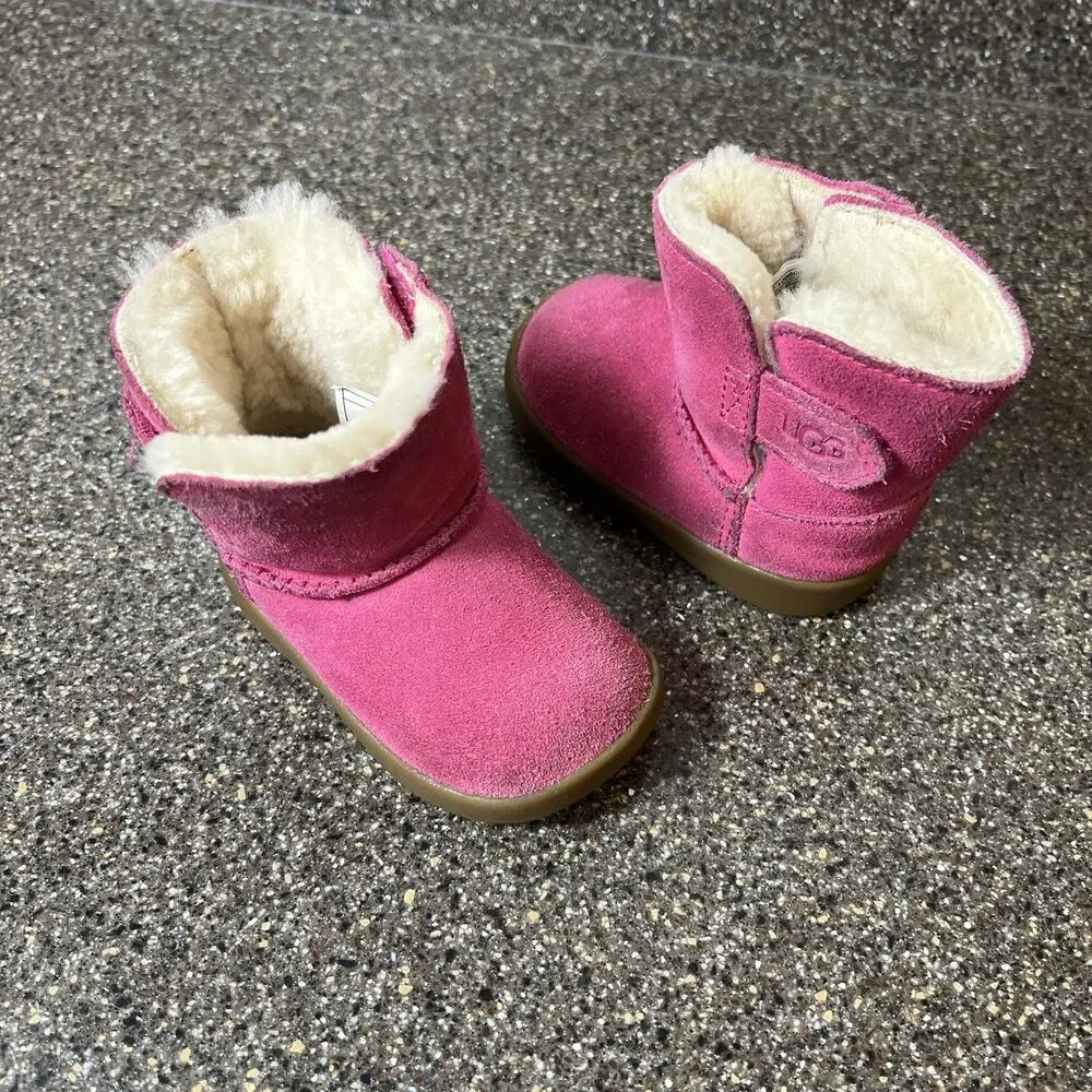 Ugg Little Kids Girls Infant 4/5 Classic Pink Suede Mid Top Winter Boots Snap On